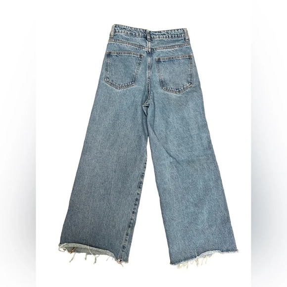 Butterfly Embroidered Wide Leg Jeans - Picture 3 of 3